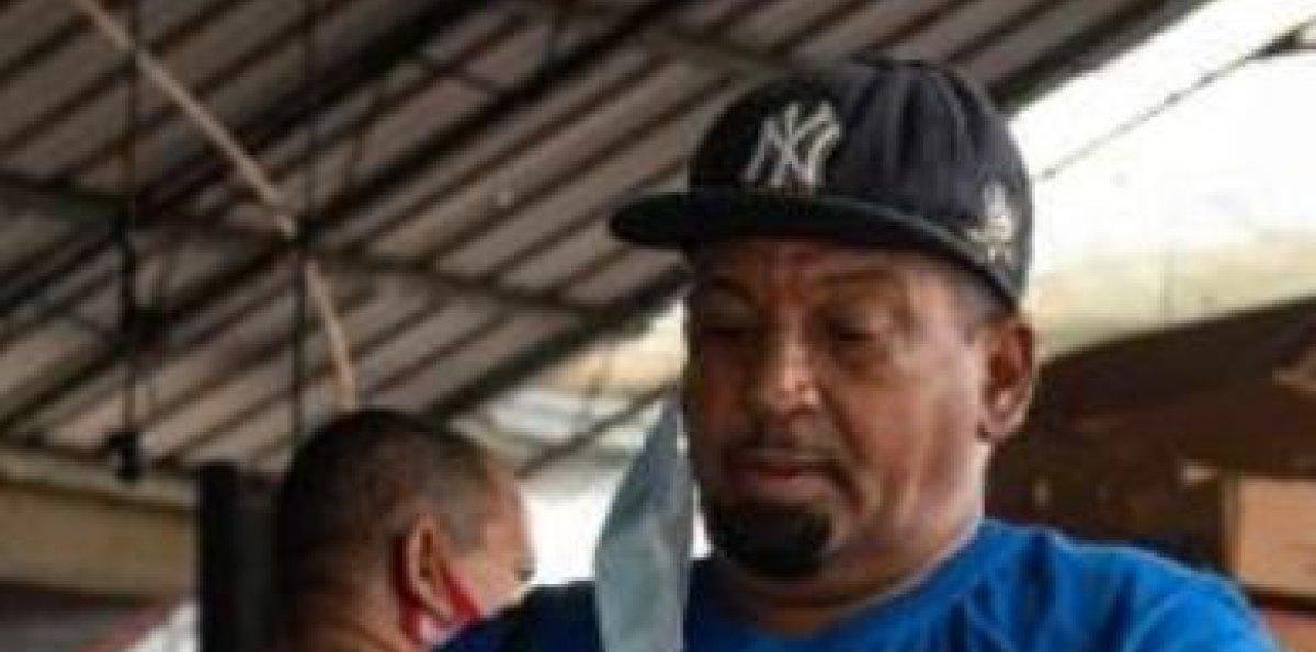 Vendedores dicen venta de pollo aún está limitada