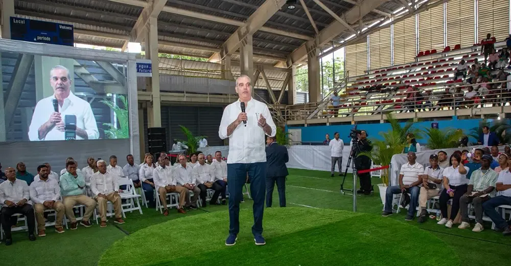 Gobierno entrega 1,099 títulos de propiedad