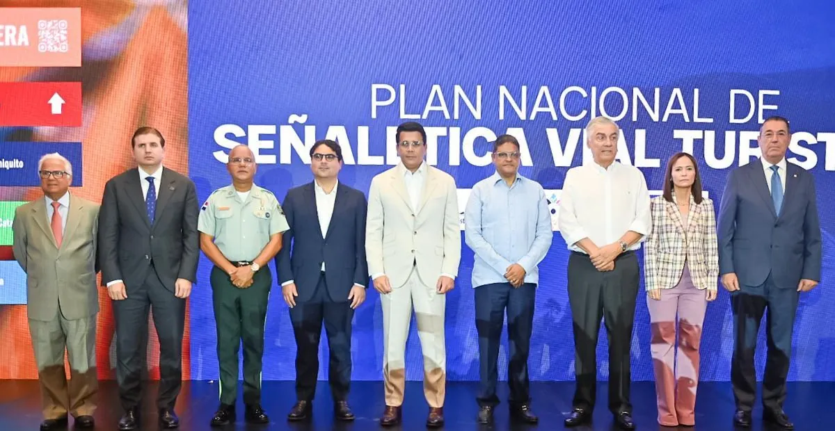 Turismo y RD Vial presentan plan nacional de señalética turística