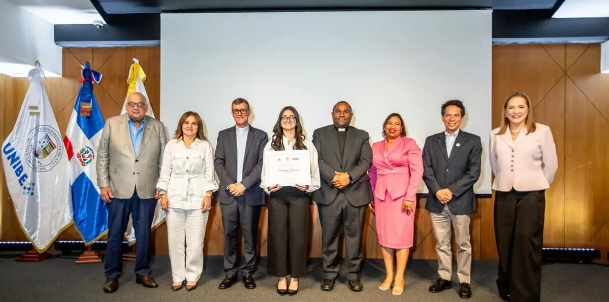 Fundación Farach y Colegio Loyola celebran el Premio a la Excelencia en la Oratoria Hispana