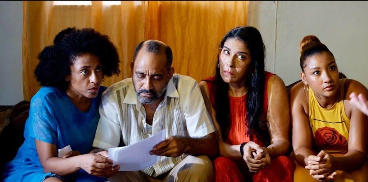 "La Herencia de los Ramírez" llega el 12 de marzo a los cines con una apuesta por el humo negro