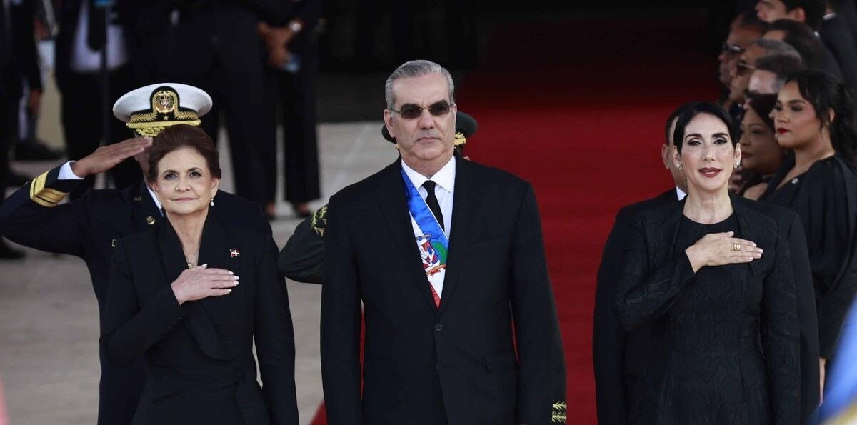 Código negro: así deben vestir los legisladores y funcionarios este 27 de febrero