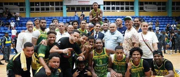 San Carlos se corona campeón del Clásico Boyón Domínguez