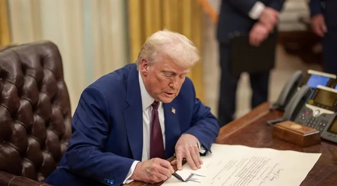 Trump suspende sanciones del Congreso de EEUU contra Rusia