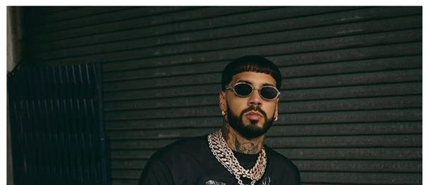 Anuel AA vuelve a ser tendencia por su aspecto físico