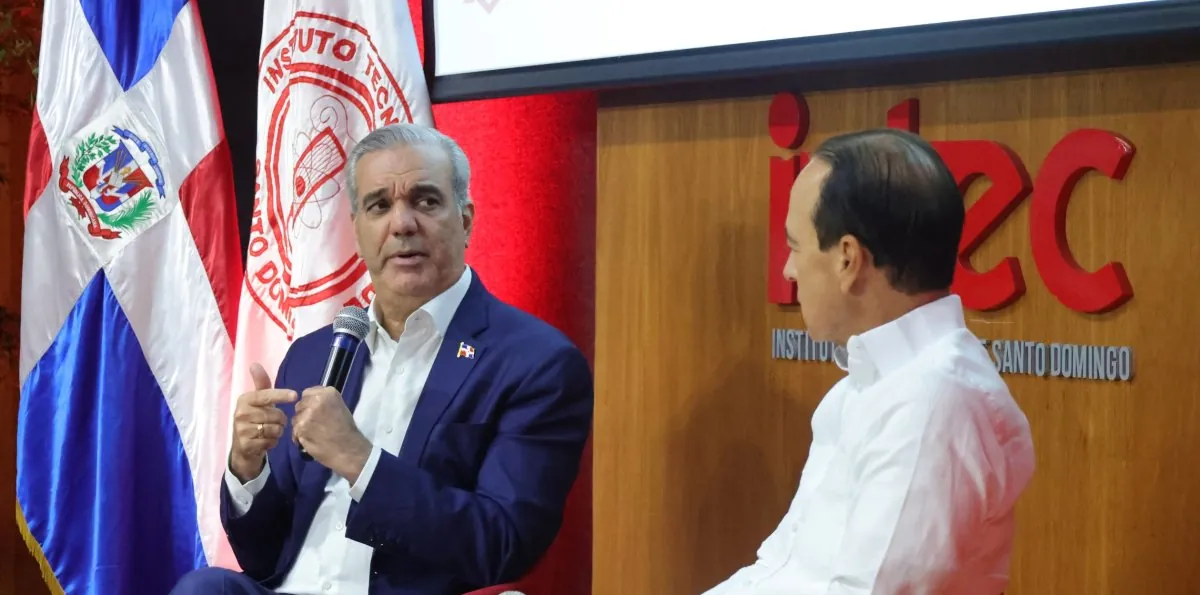 Intec inicia “Aula abierta” de economía; Abinader se expresa