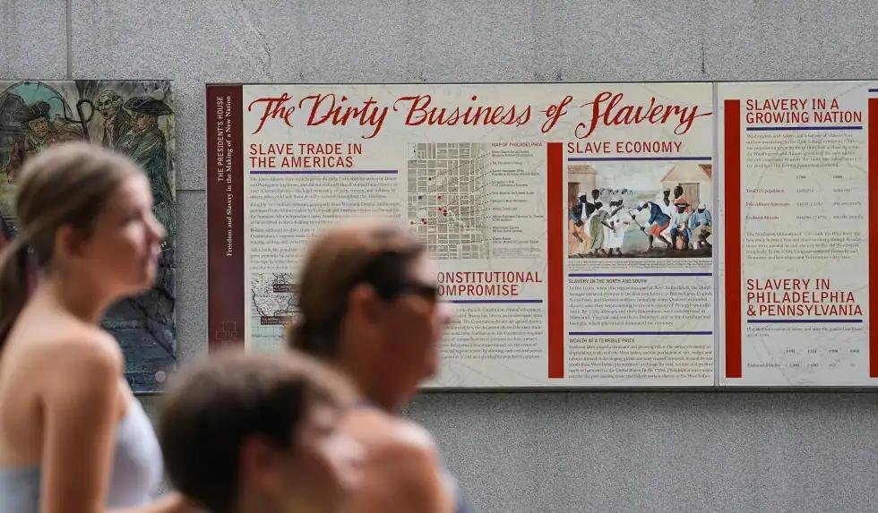 Jueza ordena restaurar exhibición sobre personas esclavizadas por George Washington en Filadelfia