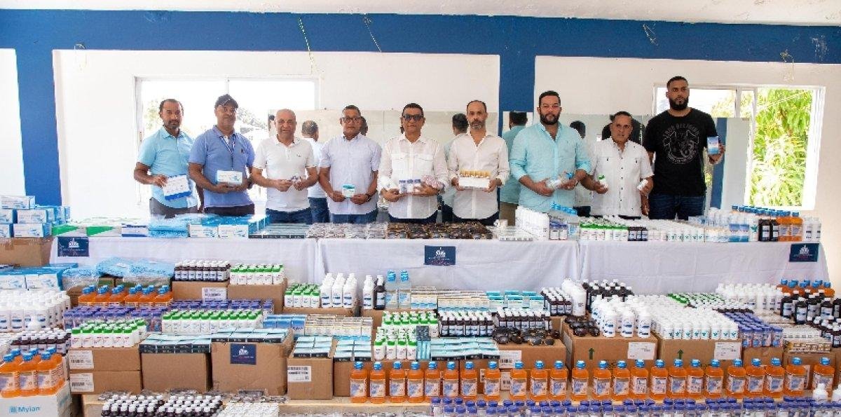 Entidades dotan ayuda afectados por lluvias