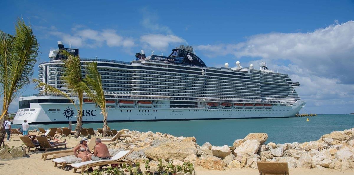 Evacúan dos extranjeras de un crucero en Puerto Plata tras presentar problemas pulmonares