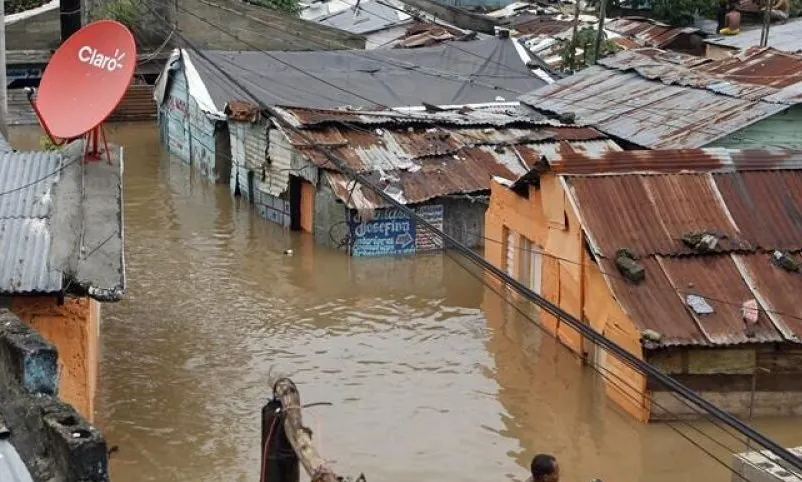 Lluvias afectan un centenar de viviendas en Rep. Dominicana