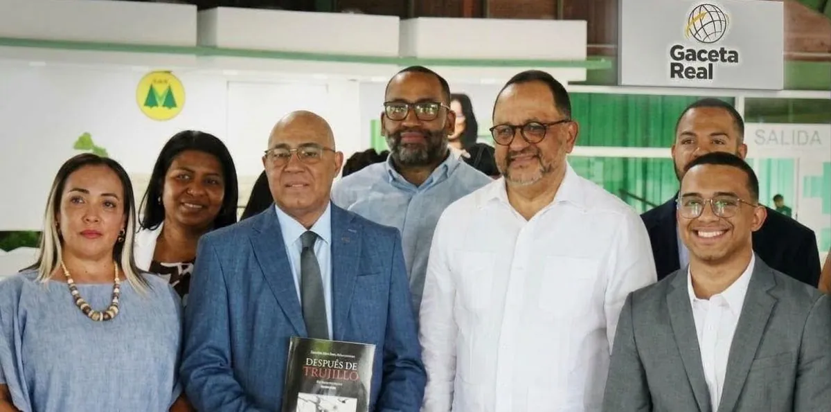 Antoliano Peralta presenta en La Vega su libro sobre la convulsa transición política dominicana de 1961 a 1966