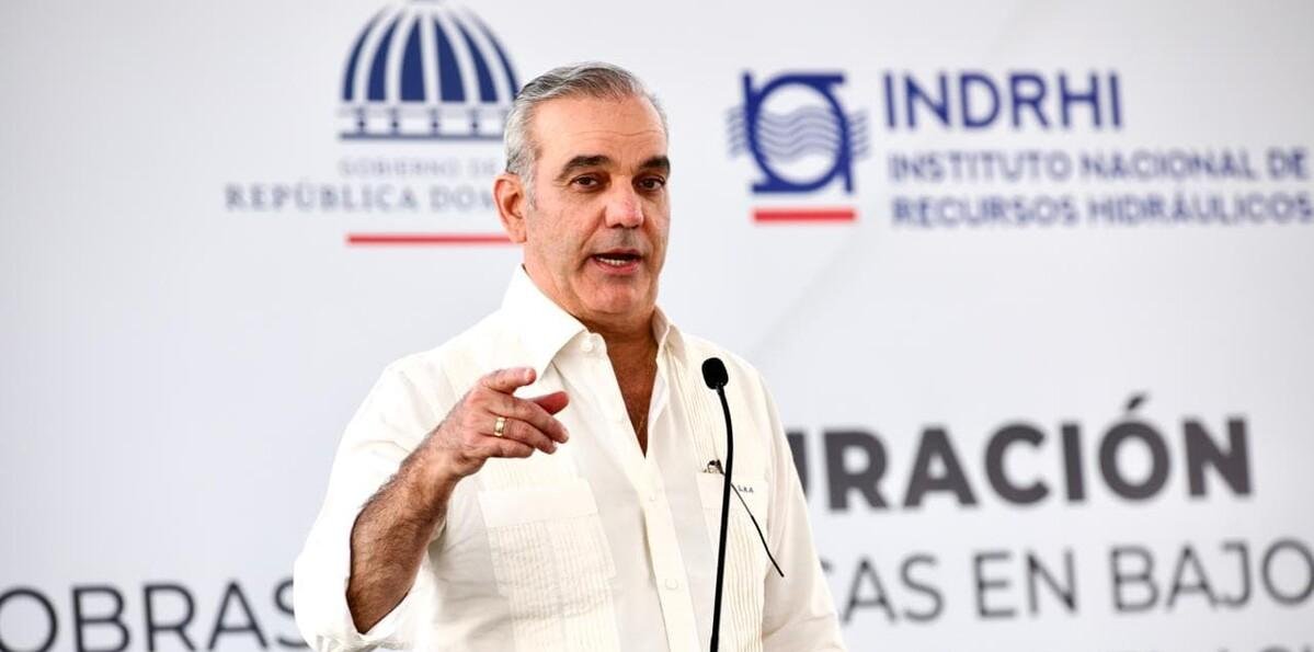 Abinader inaugura muro de gaviones, nueva carretera y adecuación del río Yuna en la provincia Duarte