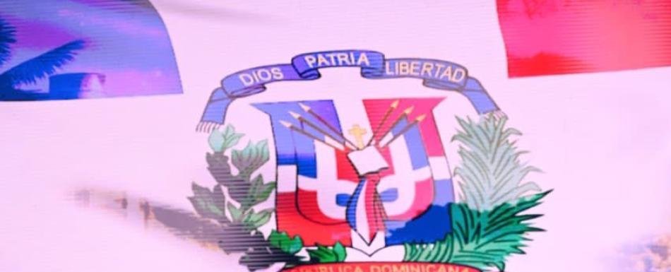 Yandel Sinfónico llenó Altos de Chavón con la sinfónica nacional