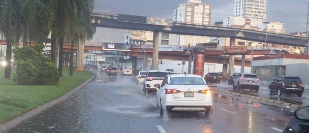 Cielo soleado y lluvias en algunas provincias dominarán el clima este domingo