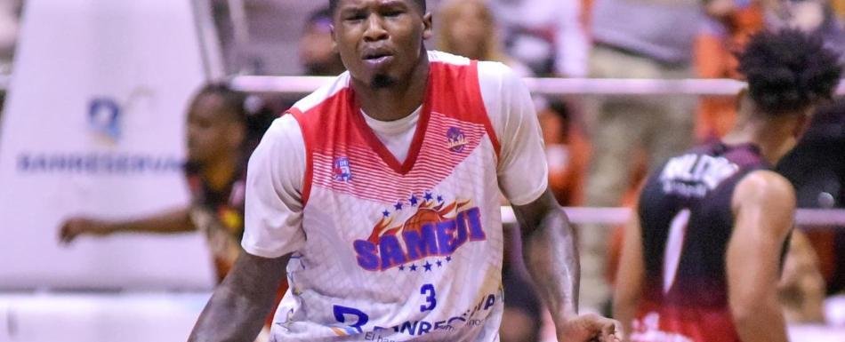 Fitzgerald encesta 29, Sameji vence 102-101 al Plaza Valerio en superior de Santiago