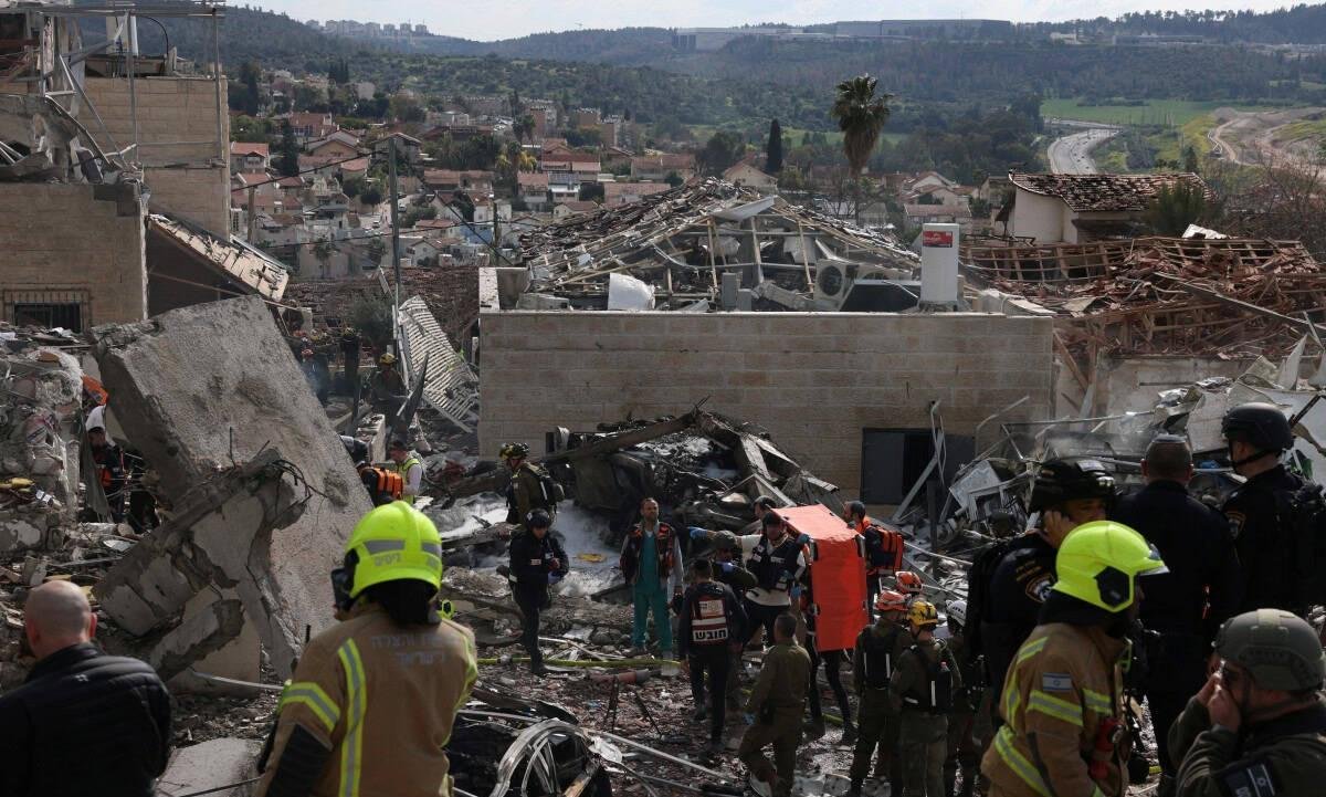 Al menos seis muertos y 23 heridos tras caer un misil iraní cerca de Jerusalén