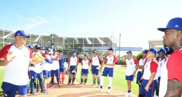 RD presenta cuerpo técnico de Grandes Ligas para Premundial