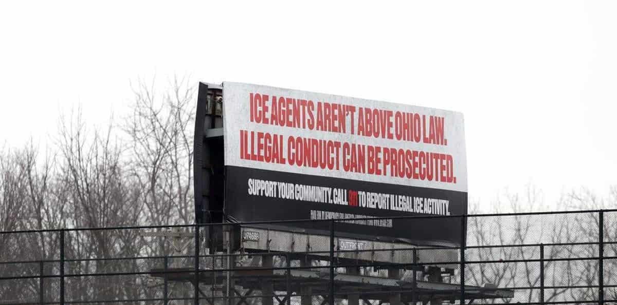 Instalan más de 200 vallas publicitarias contra el ICE en ciudades de Estados Unidos