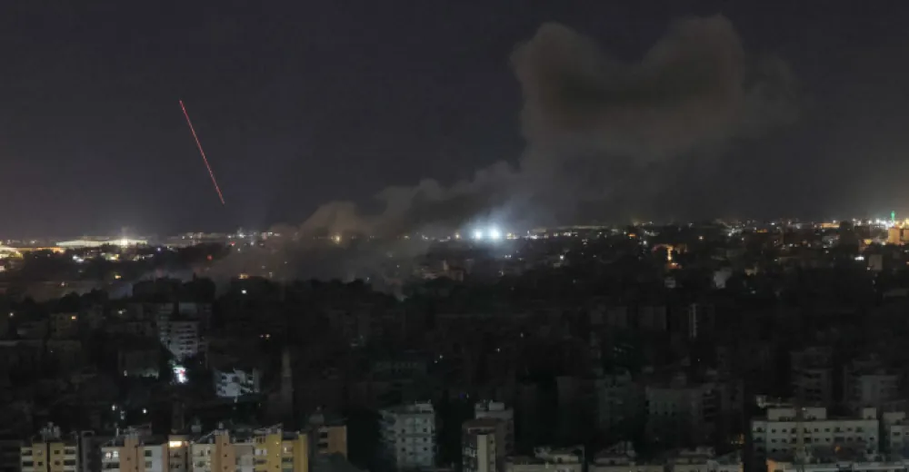 EE. UU. e Israel atacan plantas nucleares en Irán