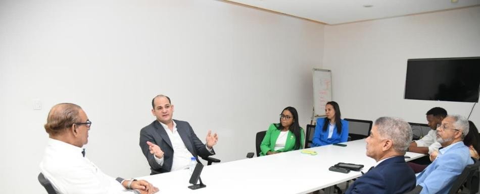 Inabie evalúa a más de 2,600 oferentes para adjudicación de almuerzos escolares