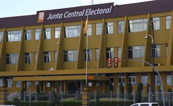 JCE suspende prohibición de publicar encuestas fuera plazo