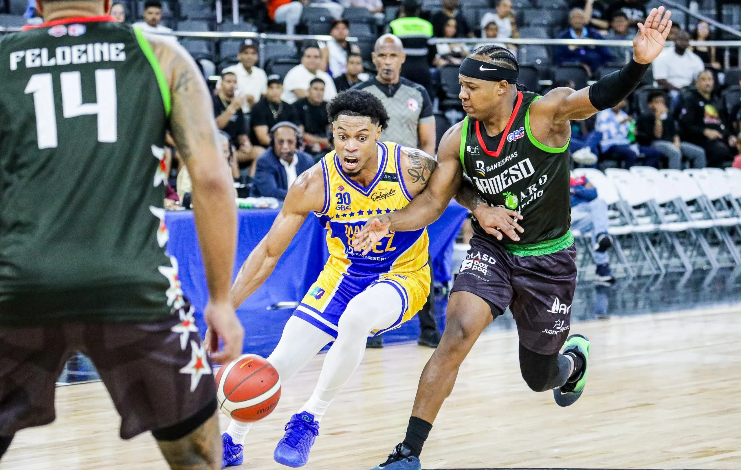 Mauricio Báez y Los Prados avanzan en Baloncesto del DN