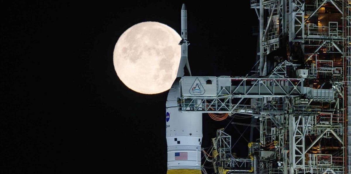 La misión Artemis II inicia la prueba de combustible pese a bajas temperaturas en Florida