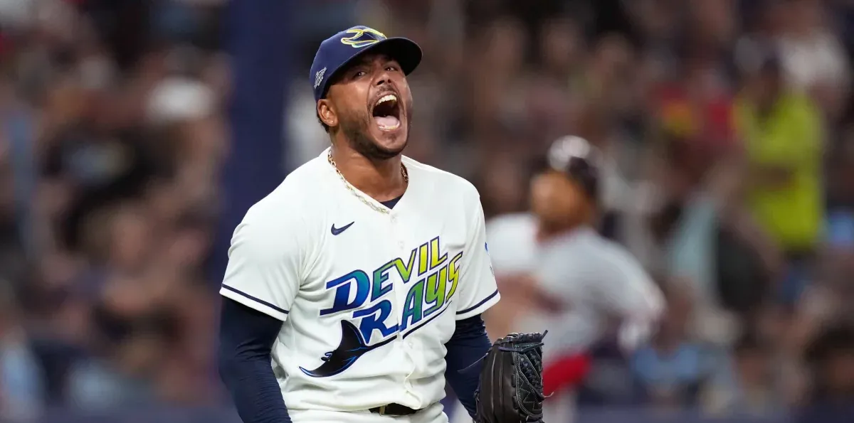 Freddy Peralta se crece para aplacar a los Guardianes