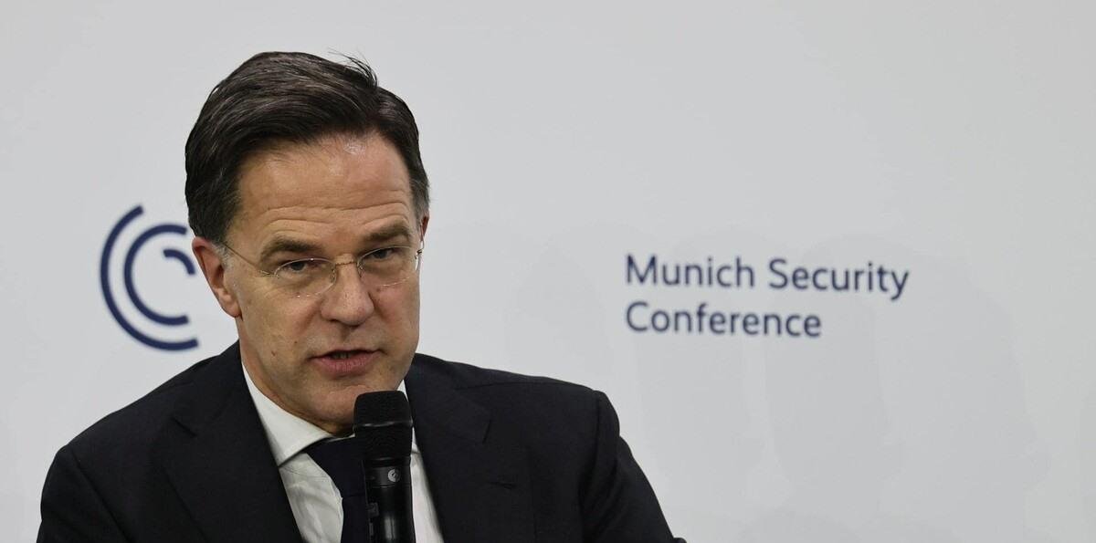 Rutte niega que haya "razones históricas" para que Rusia invadiera Ucrania