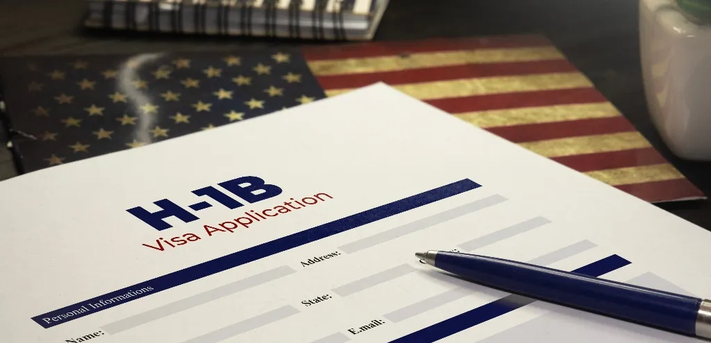 EEUU propone de nuevo tasa de US$100,000 para visas trabajo