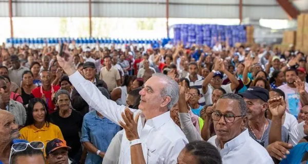 Abinader lanza programa social «Estufas por Fogones» en la RD