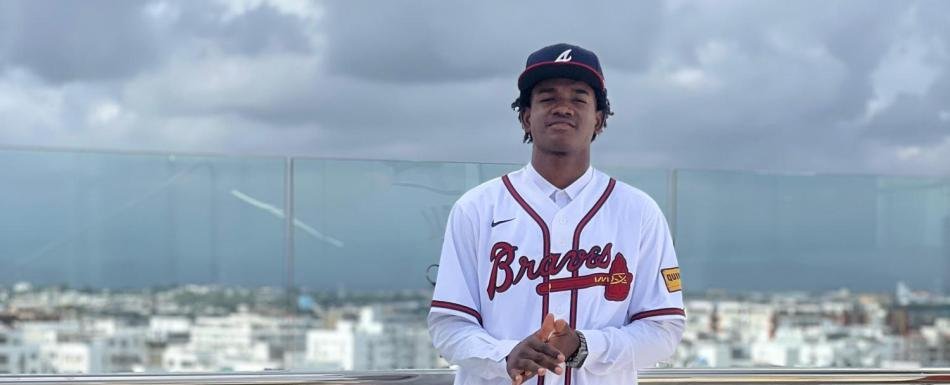 Los Bravos de Atlanta firman a Edelson Cabral, primer prospecto de Grandes Ligas salido de El Salado