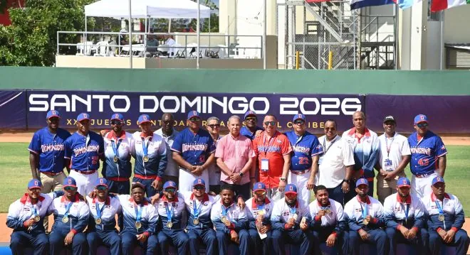 RD derrota campeón mundial y gana bicampeonato softbol JCC