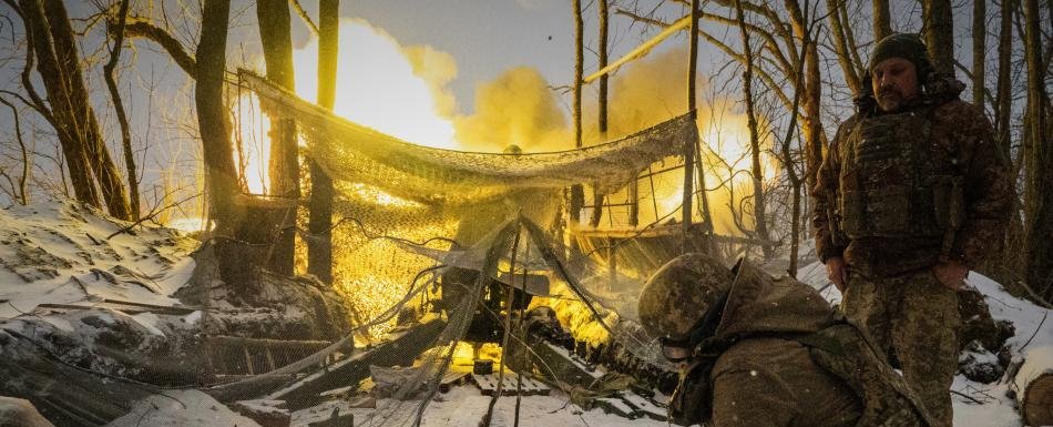 Tras cuatro años de guerra rusa en Ucrania, la paz sigue siendo esquiva pese a presión de EEUU