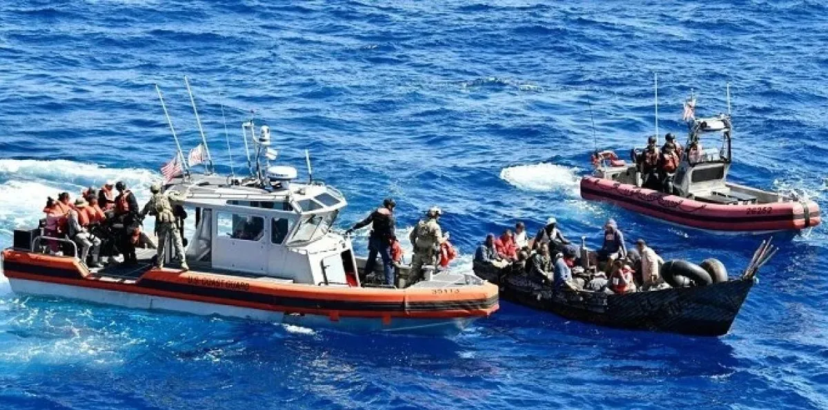 Guardia Costera repatría 63 migrantes dominicanos y haitianos a RD