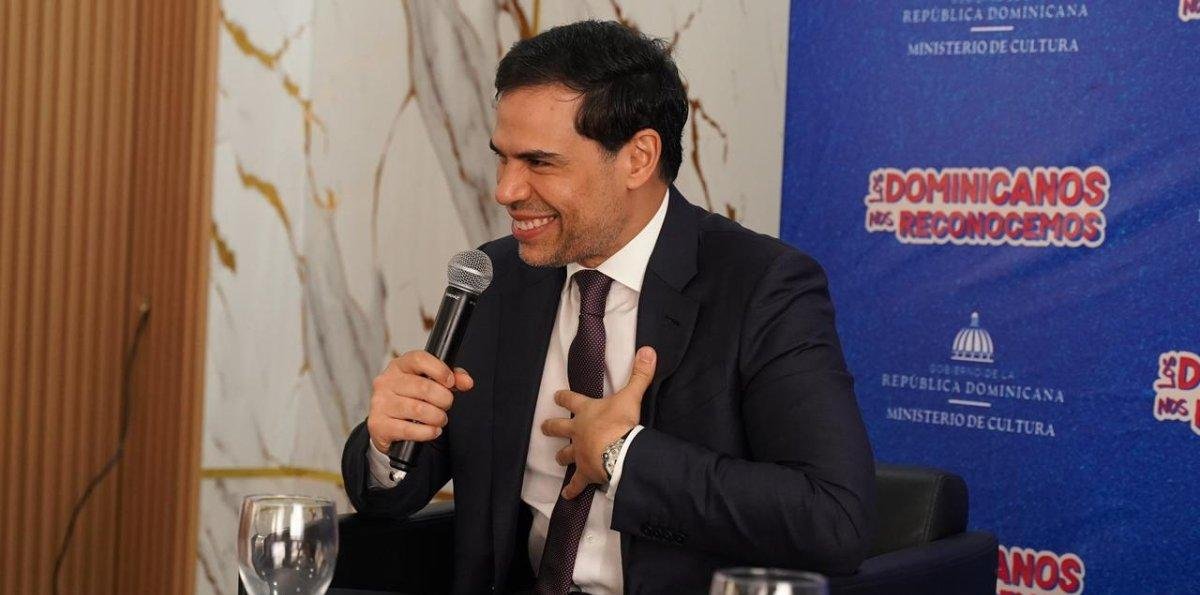 Roberto Ángel presenta campaña “Los dominicanos nos reconocemos”
