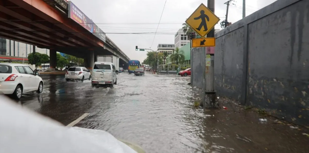 Onda tropical y vaguada provocarán lluvias; hay probabilidad de desarrollo ciclónico en los próximos días