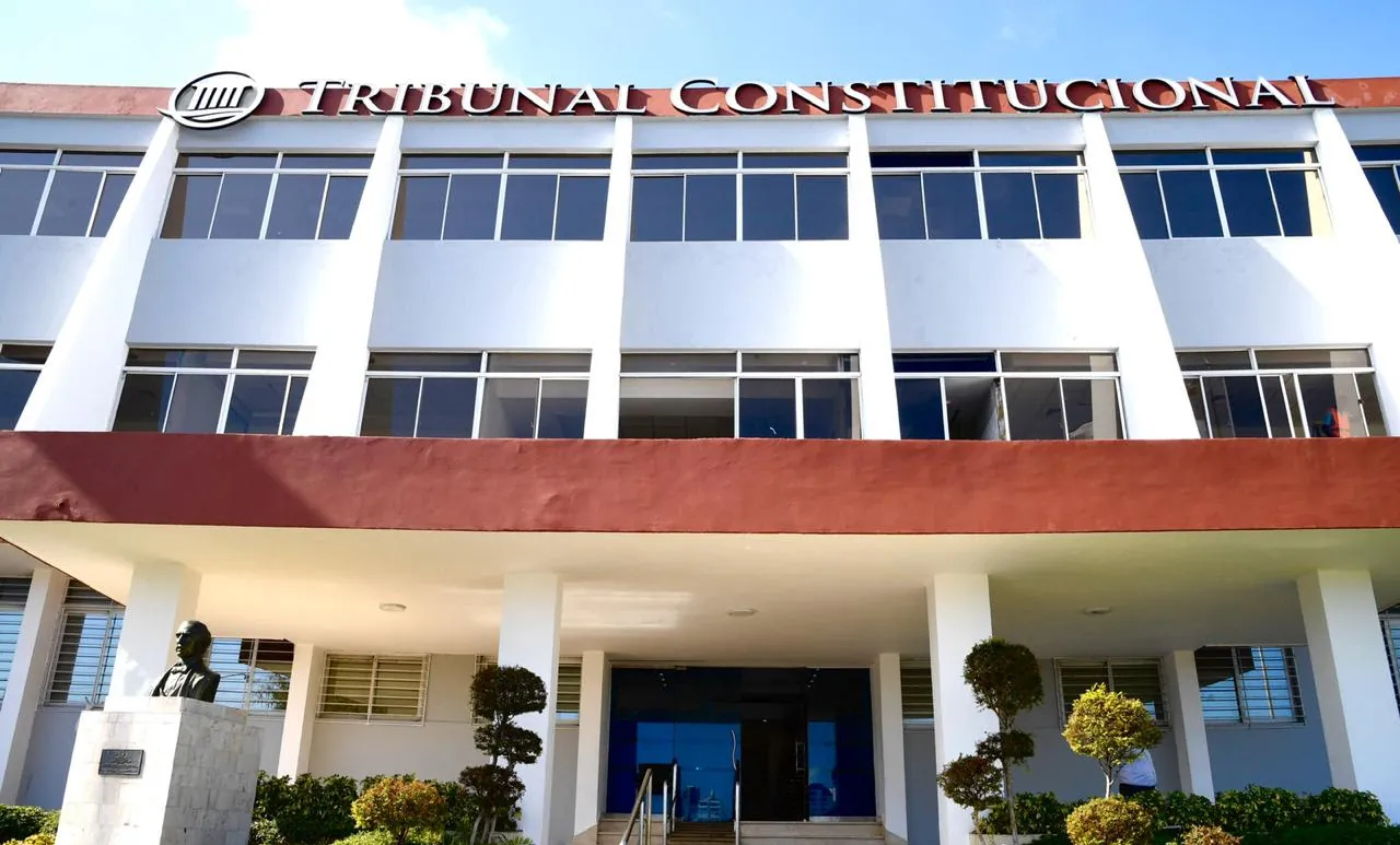 TC devuelve al TSE recurso contra regulación de encuestas
