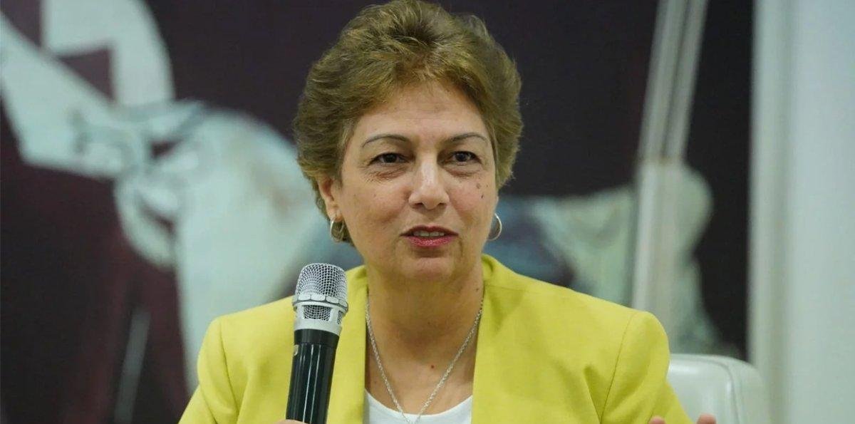 Rosario Espinal ve se disputan criticar gobierno