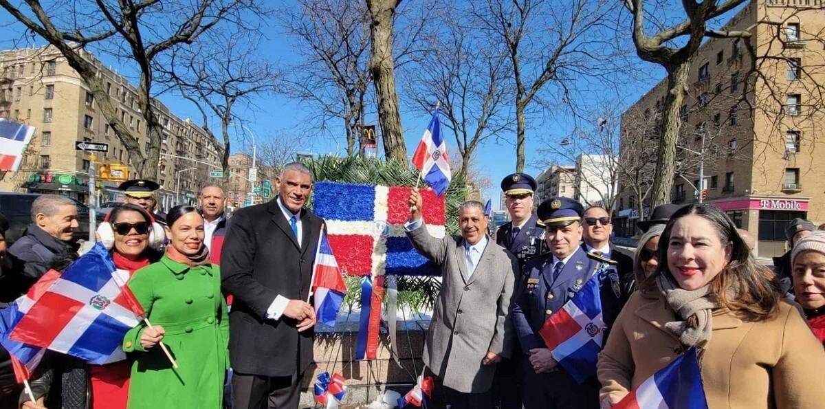 Adriano Espaillat reafirma defensa de la diáspora en aniversario de la Independencia