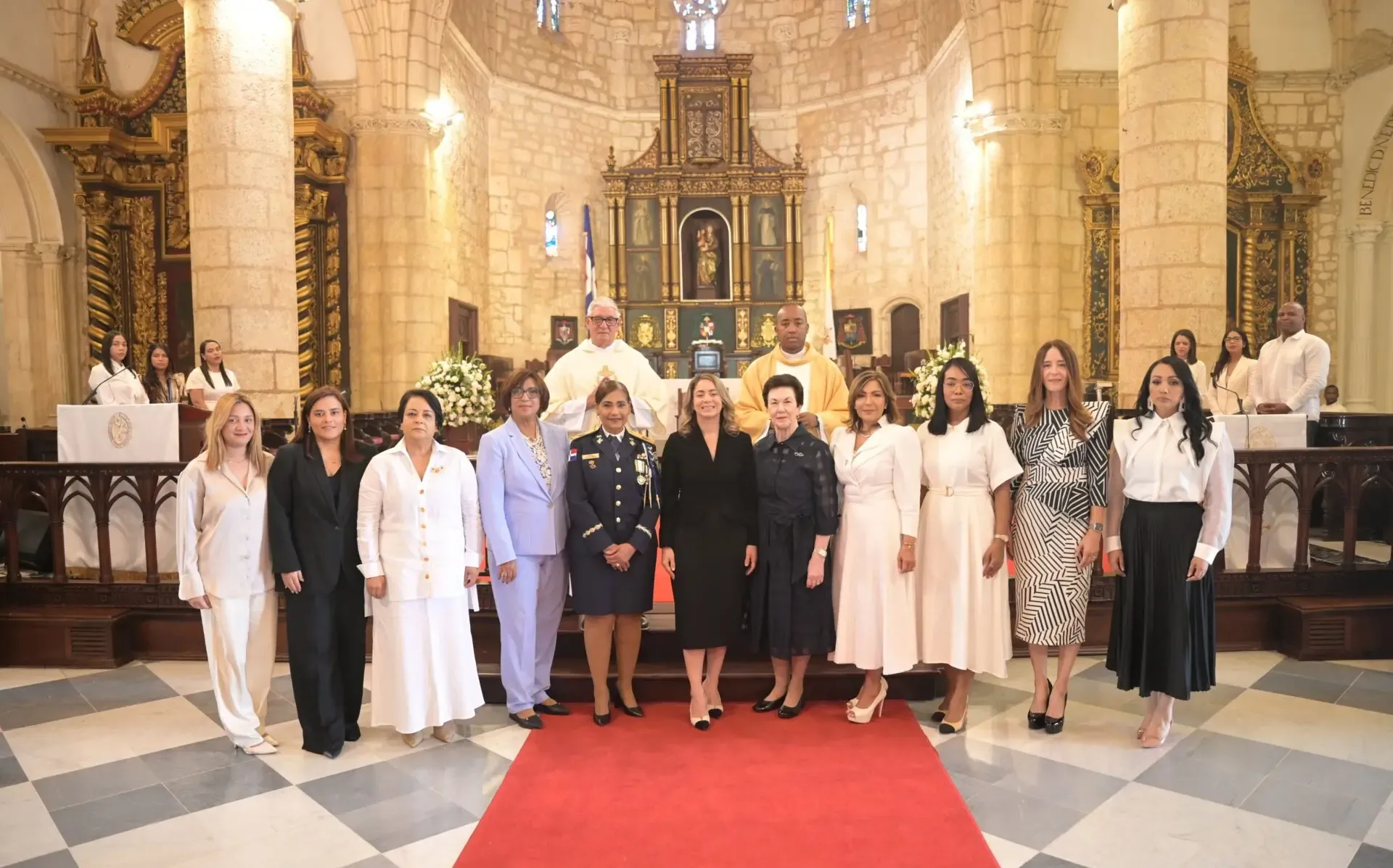El Ministerio de la Mujer celebra su 44 aniversario
