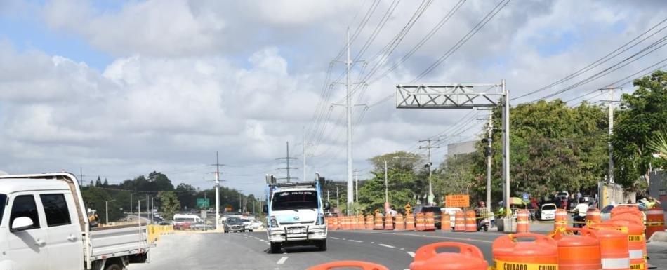 Desvío en la Jacobo permite fluir tránsito sin problemas