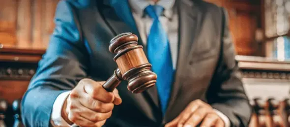 Imponen un año prisión a tres por captar fondos irregulares
