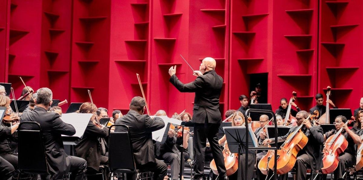 Beethoven y la solidaridad de Promapec conquistan el Teatro Nacional