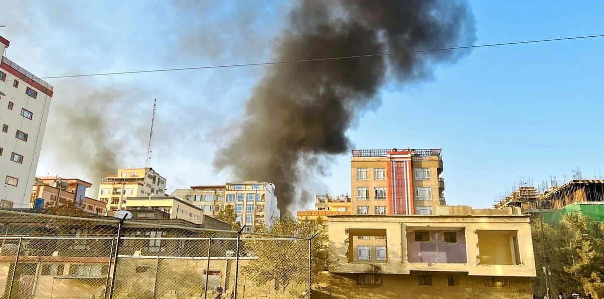 Se escuchan fuertes explosiones en capital de Afganistán