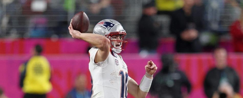 Drake Maye choca contra el 'Lado Oscuro' de Seattle Seahawks