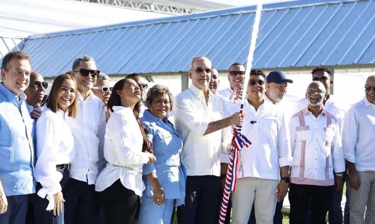 Abinader inaugura la ampliación del Acueducto Oriental Barrera de Salinidad