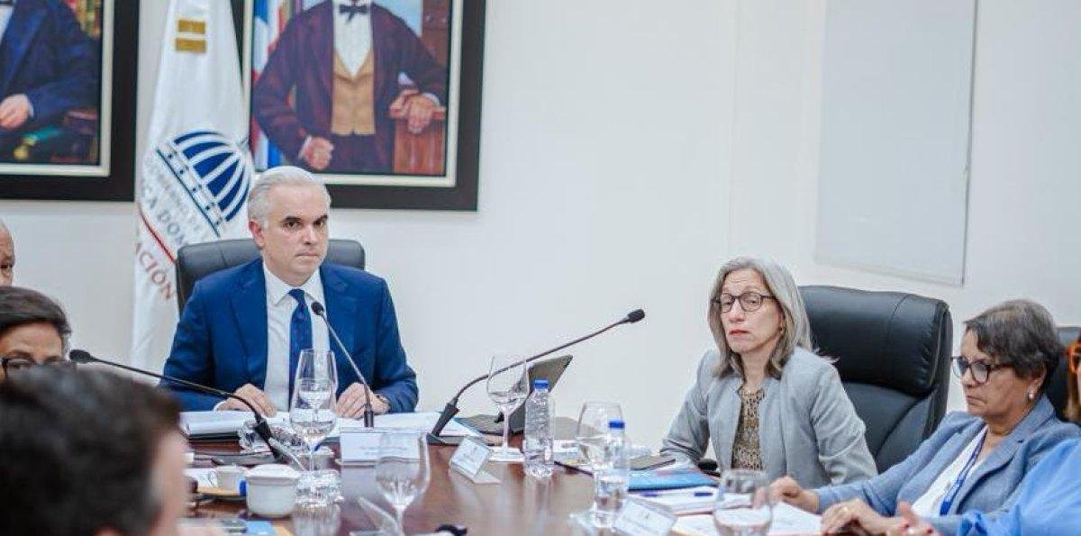 Inicia preparación para el año escolar 2026-2027