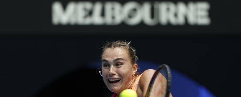 Aryna Sabalenka se impone a Victoria Mboko y avanza a los cuartos de final en Australia