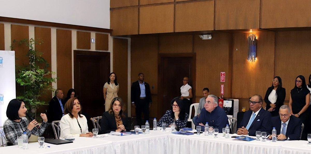 Presentan los vances en la reforma de la Ley 136-03 que protege a la infancia